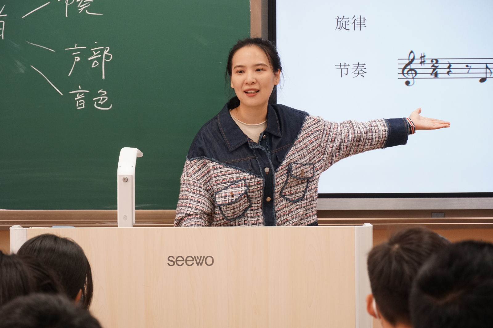 杨蒙蒙.JPG