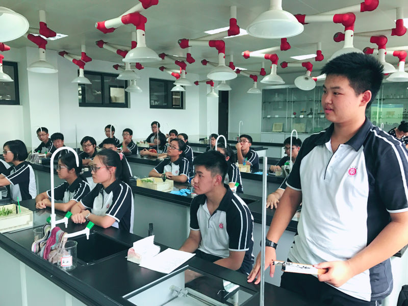 上海有机所"魅力有机化学"科普拓展课程入驻南洋中学